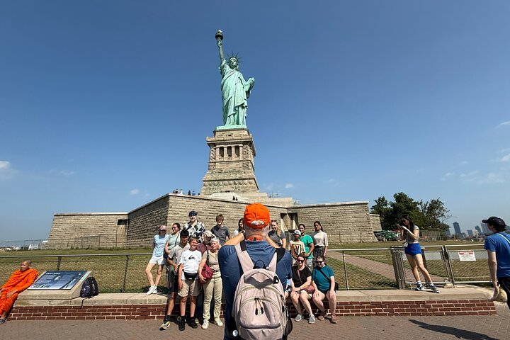 An ideal place to take a shoot with Statue of Liberty